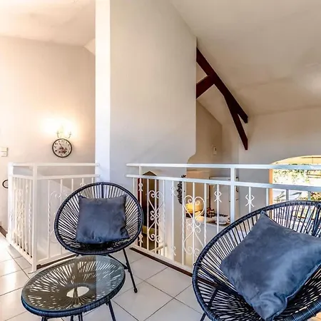 בית נופש House Nartelles L Bbq & Pool L Shellter *