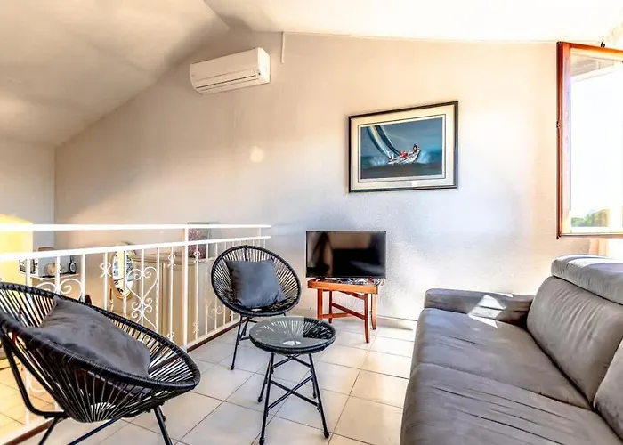 House Nartelles L Bbq & Pool L Shellter Casa de Férias Sainte-Maxime