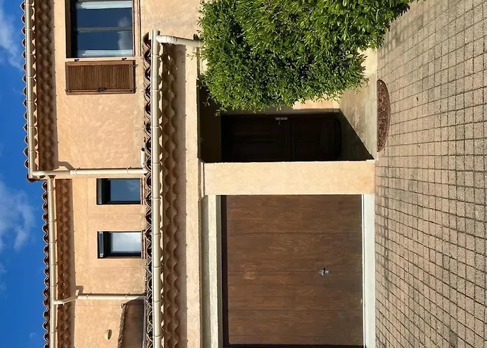 House Nartelles L Bbq & Pool L Shellter Casa de Férias