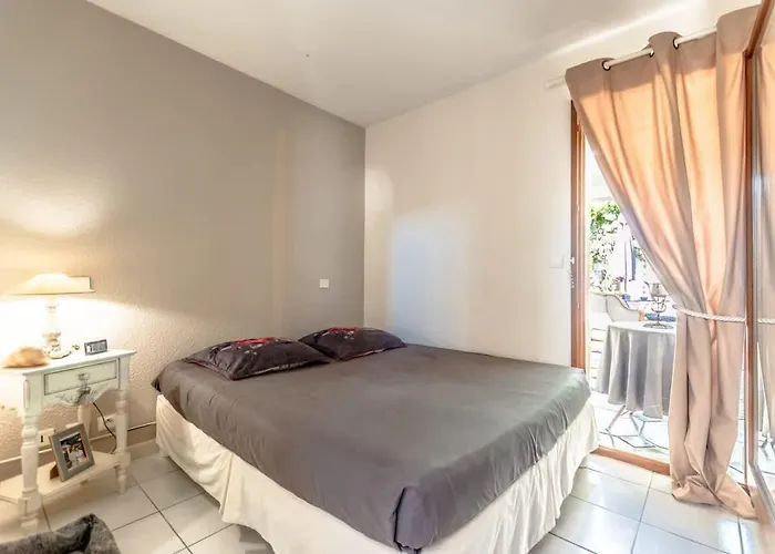 House Nartelles L Bbq & Pool L Shellter Nyaraló